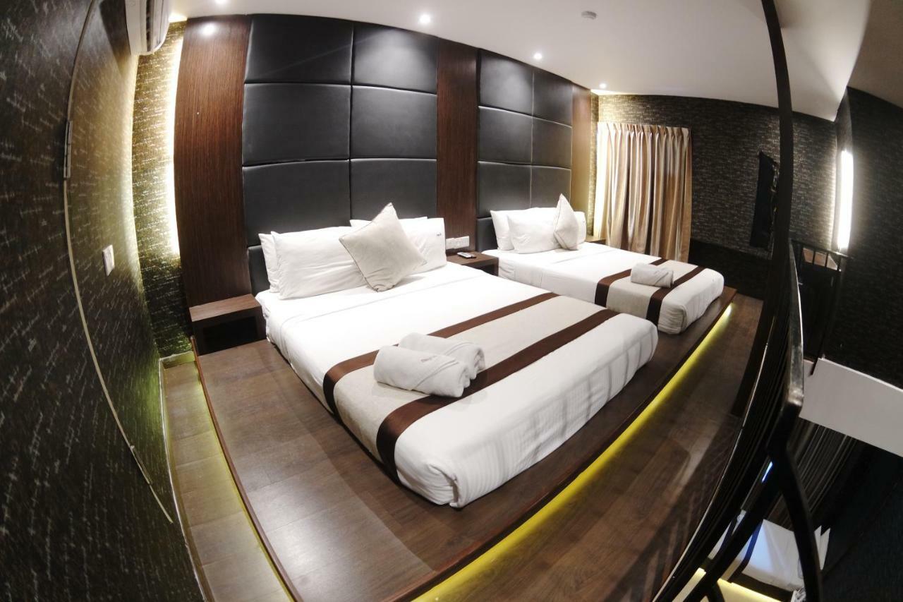Here Hotel Skudai Esterno foto